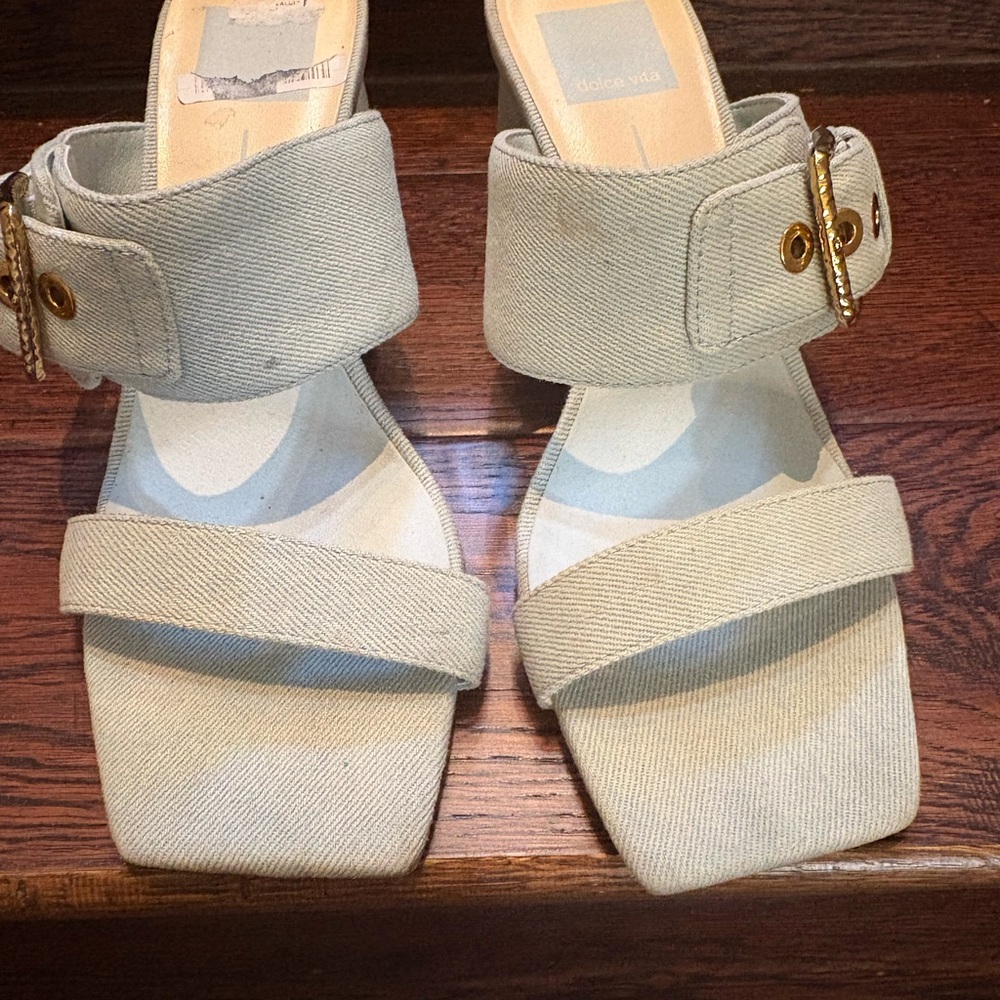 Dolce Vita Light Denim Women's Sandals in size 6.5